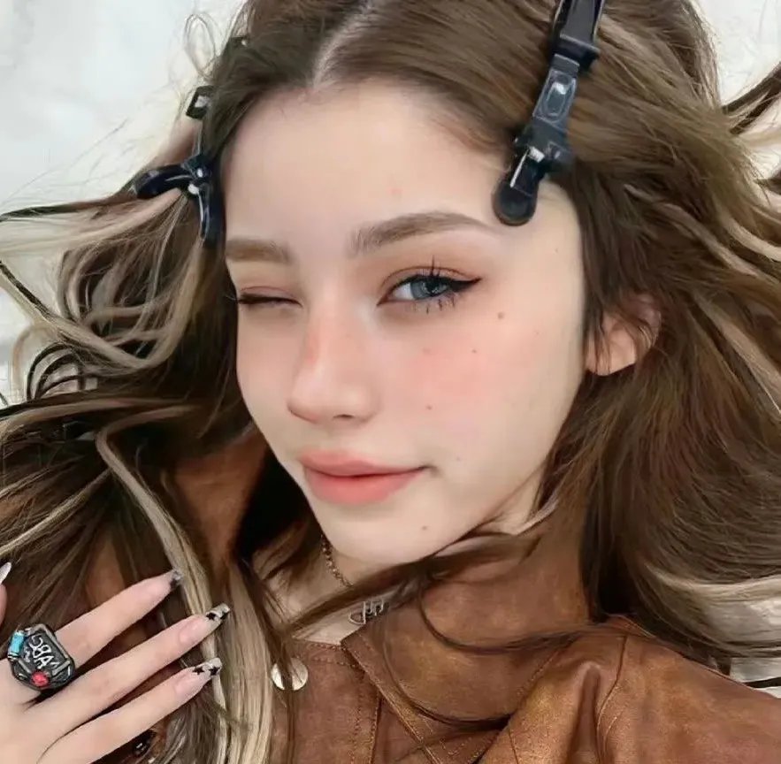 巨幅宝丽莱大师